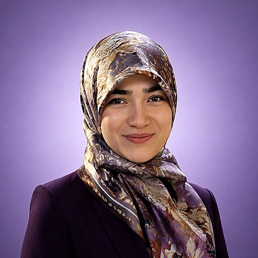 نیکی حاتمی