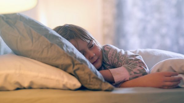 تاثیر تماشای تلویزیون بر خواب کودکان خردسال