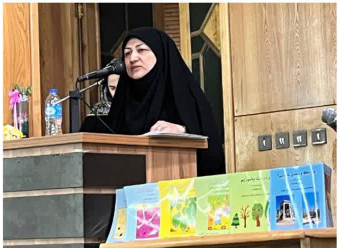 رونمایی از ۱۵ عنوان کتاب محیط زیستی کودک و نوجوان در شیراز